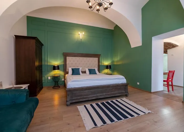 Apartment Green